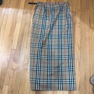 Burberry skirt fits one size/adjustable vintage